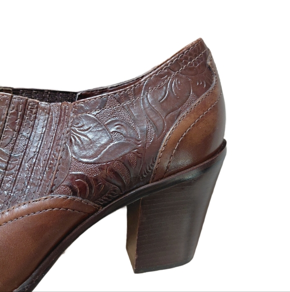Antonio Melani Brown Embossed Leather Western Bootie Women's Size 9 Ankle Boot - Picture 6 of 12